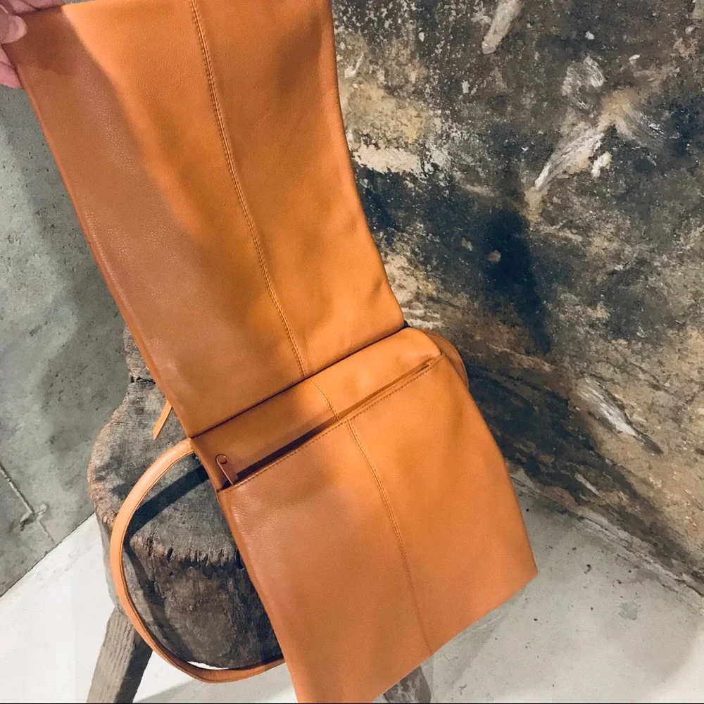 Vintage camel butterscotch shoulder flap bag